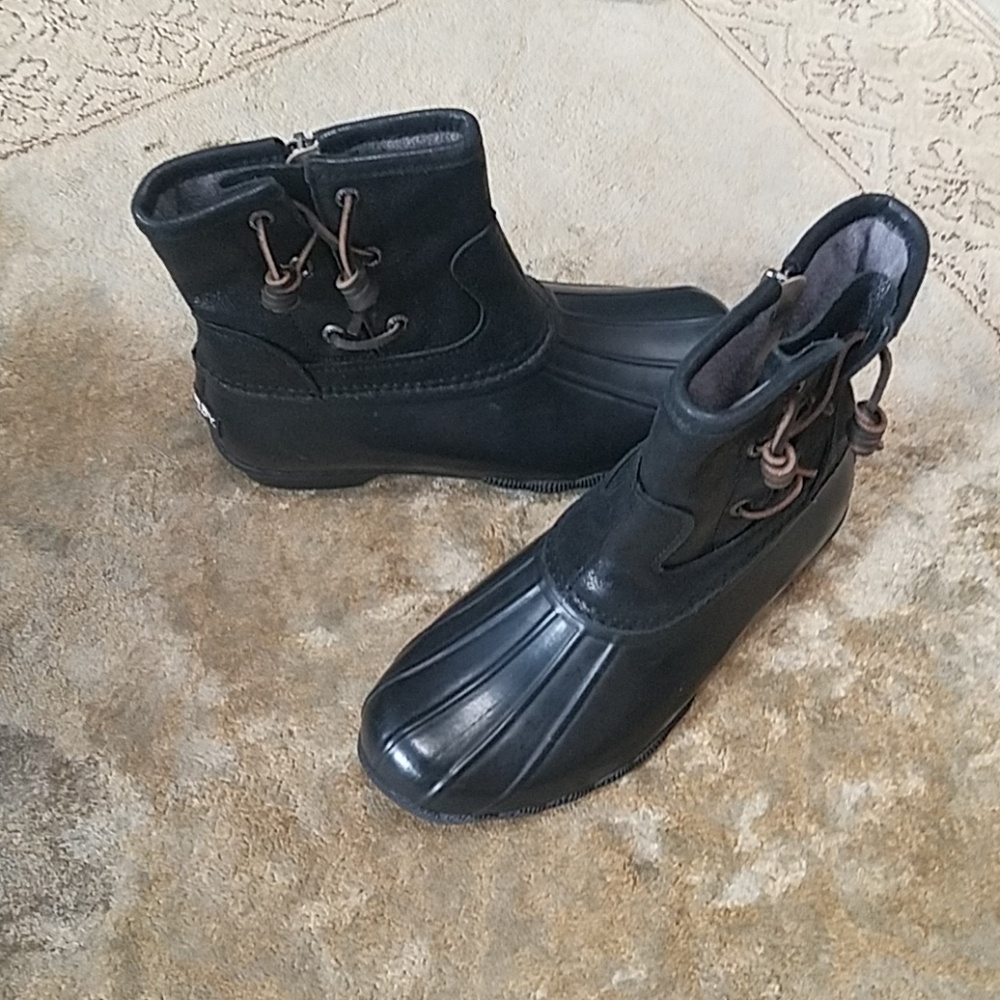 Sperry Saltwater Black Duck Boot women’s 6
